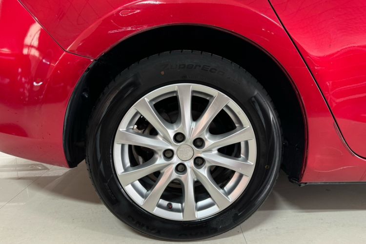 Used Mazda Atenza 2014 2.0L Blue Sky Luxury Edition Exterior 11