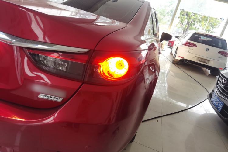 Used Mazda Atenza 2014 2.0L Blue Sky Luxury Edition Exterior 3