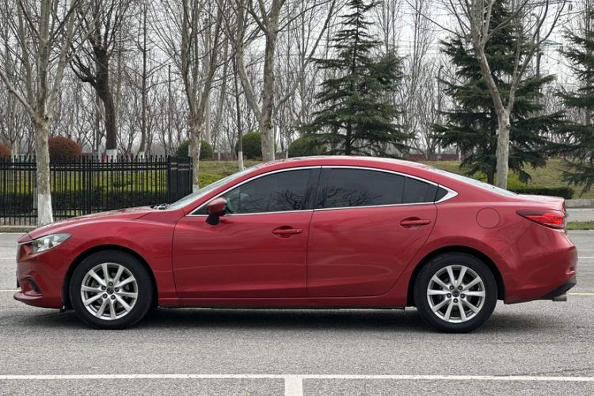 Used Mazda Atenza 2014 2.0L Blue Sky Luxury Edition Exterior 5