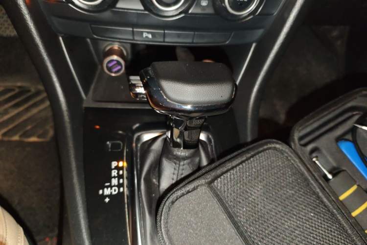 Used Mazda Atenza 2014 2.0L Blue Sky Luxury Edition Gear Lever