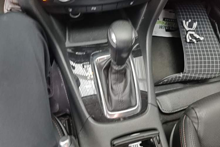 Used Mazda Atenza 2014 2.5L Blue Sky Prestige Edition Gear Lever