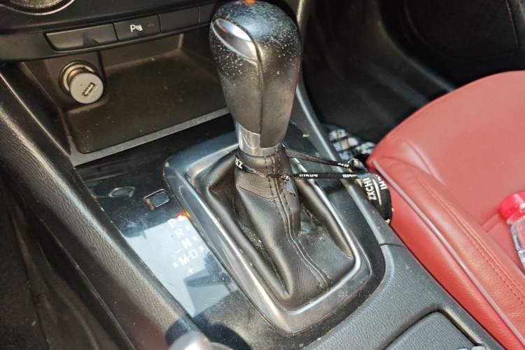 Used Mazda Atenza 2014 2.0L Blue Sky Luxury Edition Gear Lever