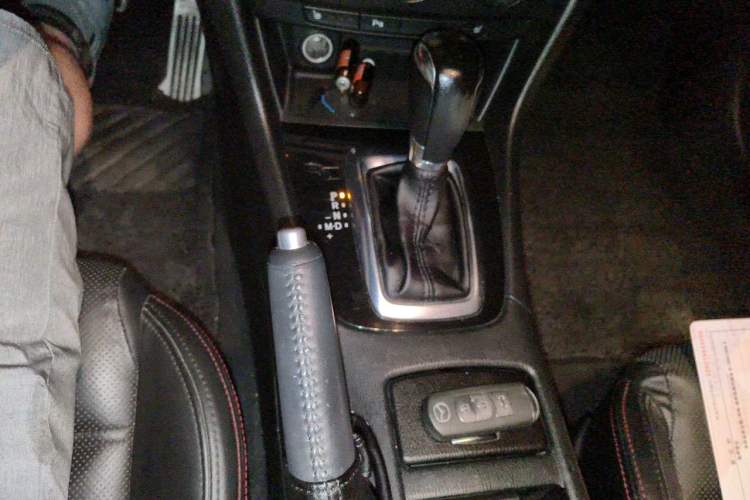 Used Mazda Atenza 2014 2.5L Blue Sky Prestige Edition Gear Lever