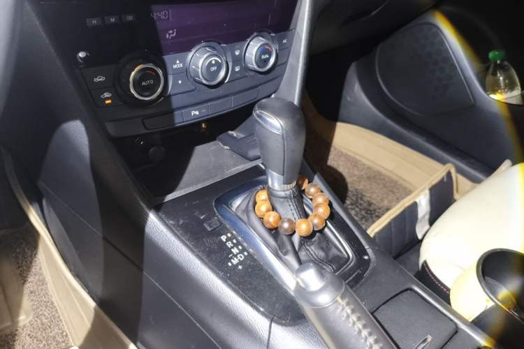 Used Mazda Atenza 2014 2.0L Blue Sky Luxury Edition Gear Lever