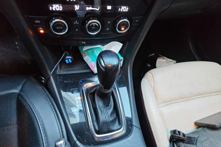 Used Mazda Atenza 2014 2.0L Blue Sky Luxury Edition Gear Lever