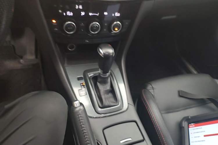 Used Mazda Atenza 2014 2.0L Blue Sky Luxury Edition Gear Lever