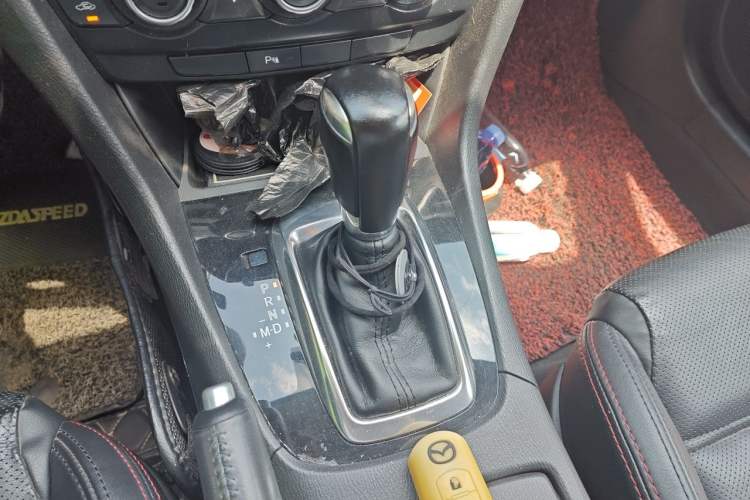Used Mazda Atenza 2014 2.0L Blue Sky Luxury Edition Gear Lever