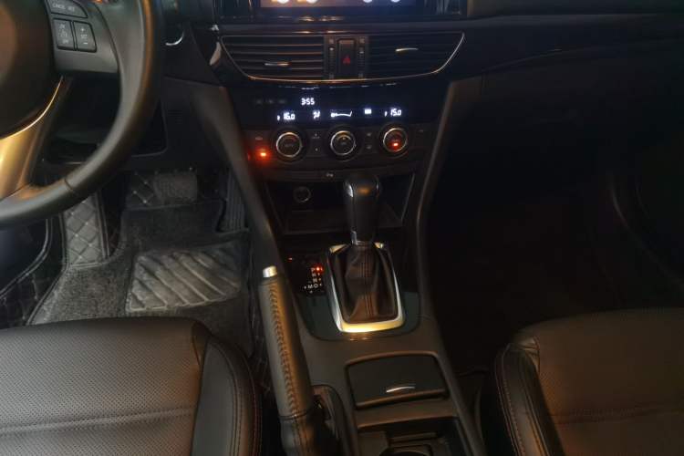 Used Mazda Atenza 2014 2.0L Blue Sky Luxury Edition Gear Lever