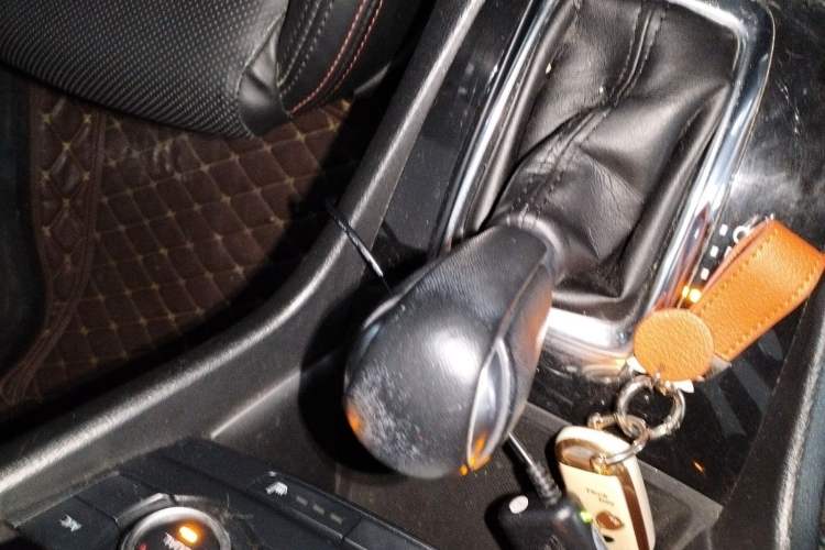 Used Mazda Atenza 2014 2.5L Blue Sky Prestige Edition Gear Lever