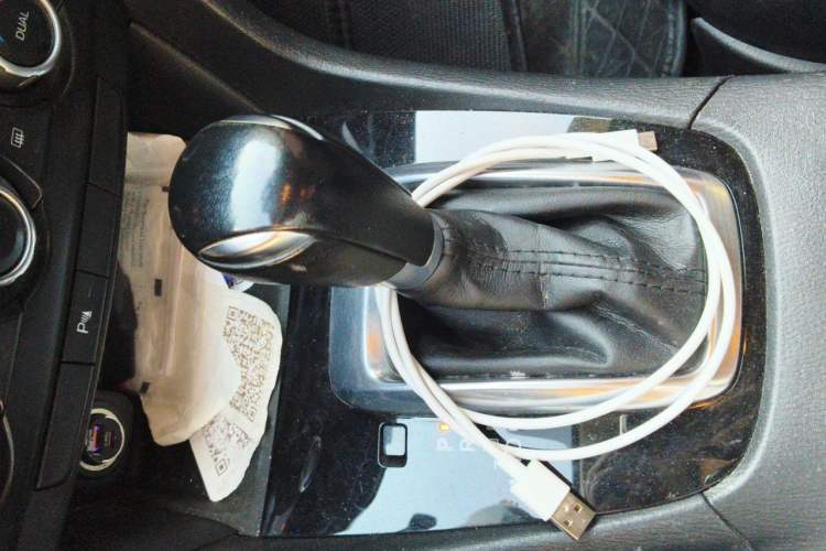 Used Mazda Atenza 2014 2.0L Blue Sky Luxury Edition Gear Lever