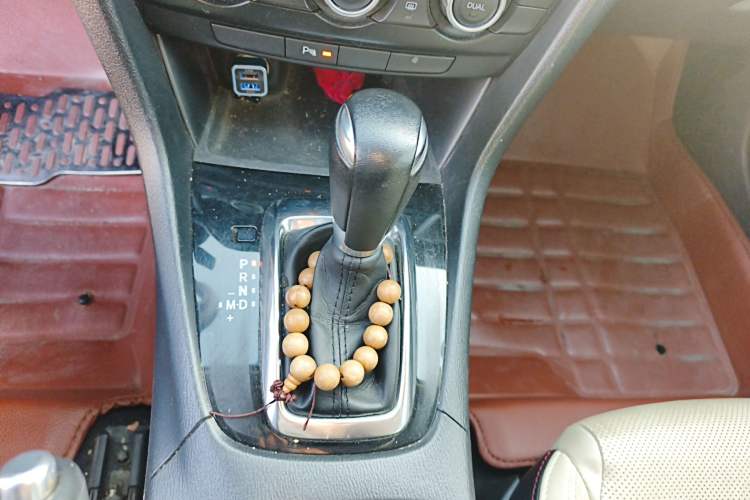 Used Mazda Atenza 2014 2.0L Blue Sky Luxury Edition Gear Lever