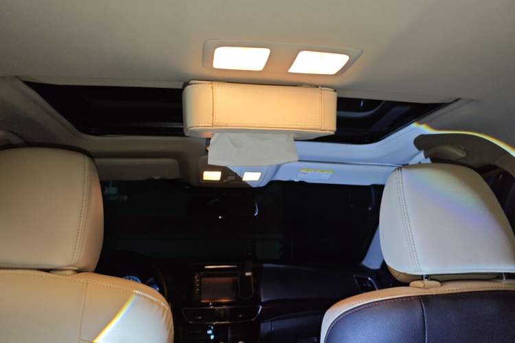 Used Mazda Atenza 2014 2.0L Blue Sky Luxury Edition Headliner