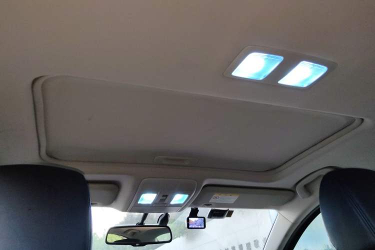 Used Mazda Atenza 2014 2.0L Blue Sky Luxury Edition Headliner