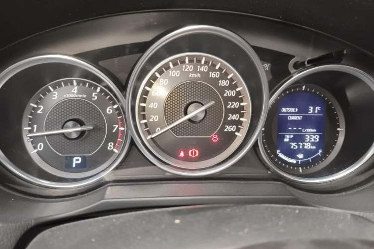 Used Mazda Atenza 2014 2.0L Blue Sky Luxury Edition Instrument Cluster