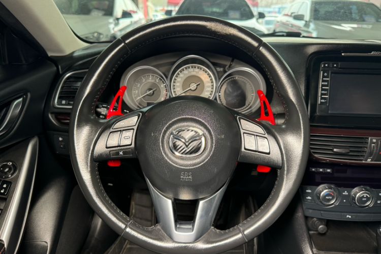 Used Mazda Atenza 2014 2.0L Blue Sky Luxury Edition Interior 15