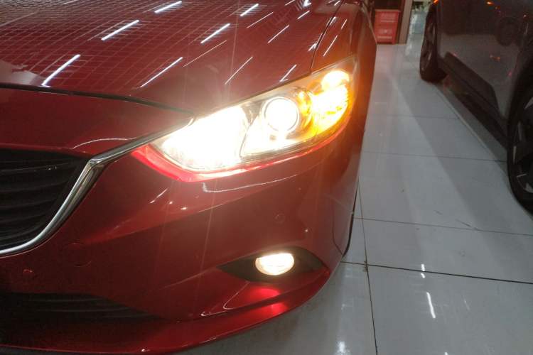 Used Mazda Atenza 2014 2.0L Blue Sky Luxury Edition Left Front Headlight