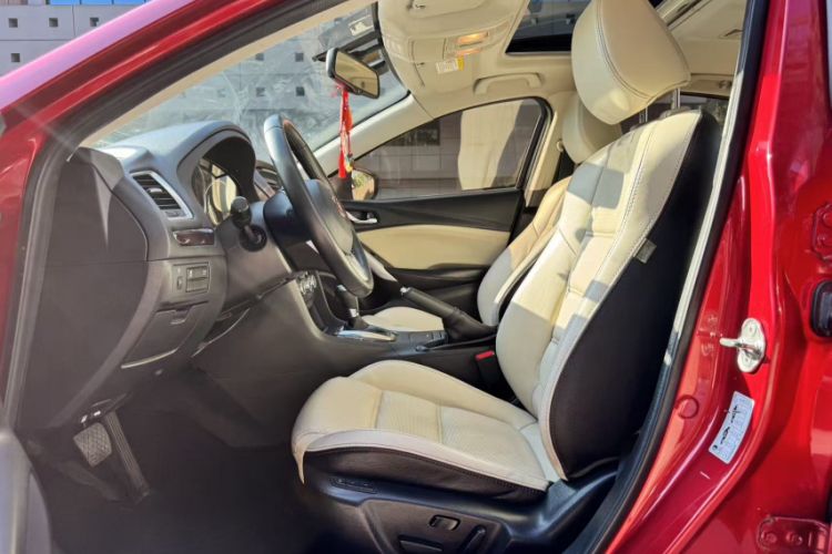 Used Mazda Atenza 2014 2.0L Blue Sky Luxury Edition Left Front Seat