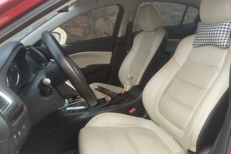 Used Mazda Atenza 2014 2.0L Blue Sky Luxury Edition Left Front Seat