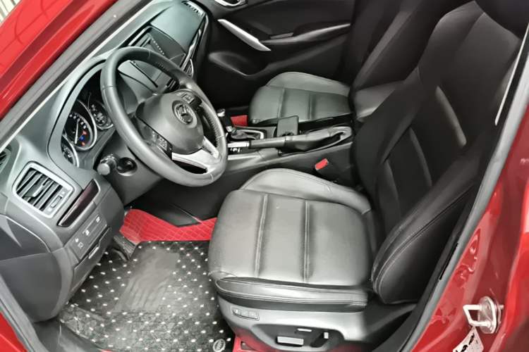 Used Mazda Atenza 2014 2.0L Blue Sky Luxury Edition Left Front Seat