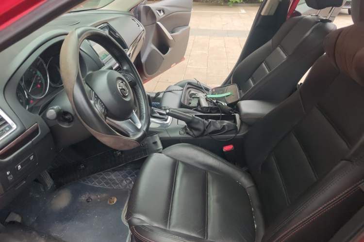 Used Mazda Atenza 2014 2.0L Blue Sky Luxury Edition Left Front Seat