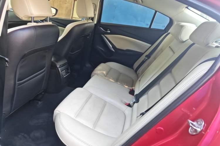 Used Mazda Atenza 2014 2.0L Blue Sky Luxury Edition Left Rear Seat