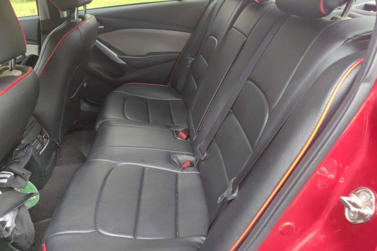 Used Mazda Atenza 2014 2.0L Blue Sky Fashion Edition Left Rear Seat