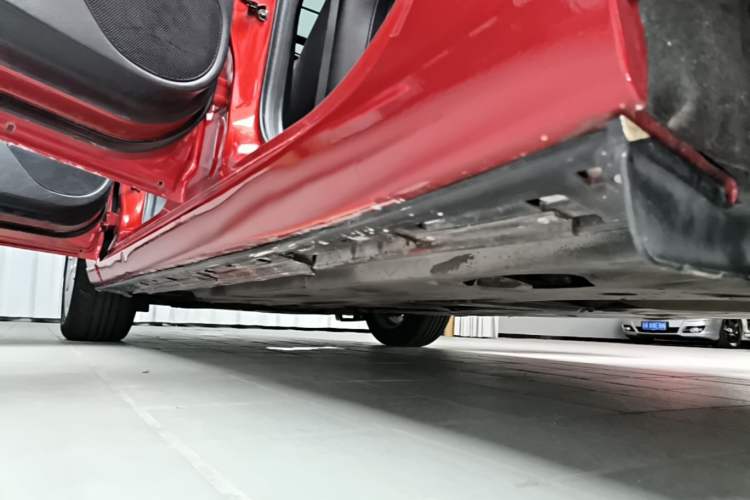 Used Mazda Atenza 2014 2.0L Blue Sky Luxury Edition Left Side Sill