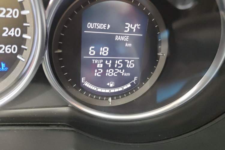 Used Mazda Atenza 2014 2.5L Blue Sky Prestige Edition Odometer Close Up