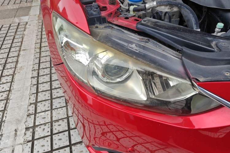 Used Mazda Atenza 2014 2.0L Blue Sky Luxury Edition Right Front Headlight