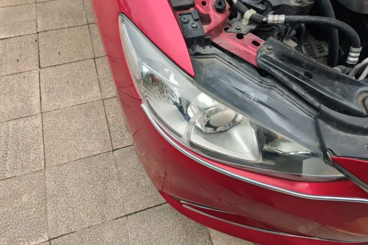 Used Mazda Atenza 2014 2.0L Blue Sky Luxury Edition Right Front Headlight