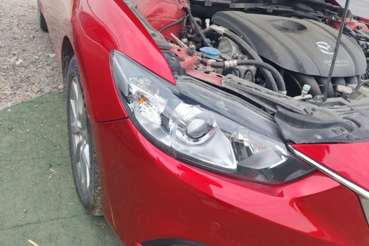 Used Mazda Atenza 2014 2.0L Blue Sky Luxury Edition Right Front Headlight