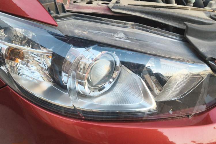 Used Mazda Atenza 2014 2.0L Blue Sky Luxury Edition Right Front Headlight