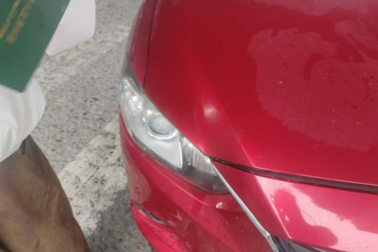 Used Mazda Atenza 2014 2.0L Blue Sky Luxury Edition Right Front Headlight