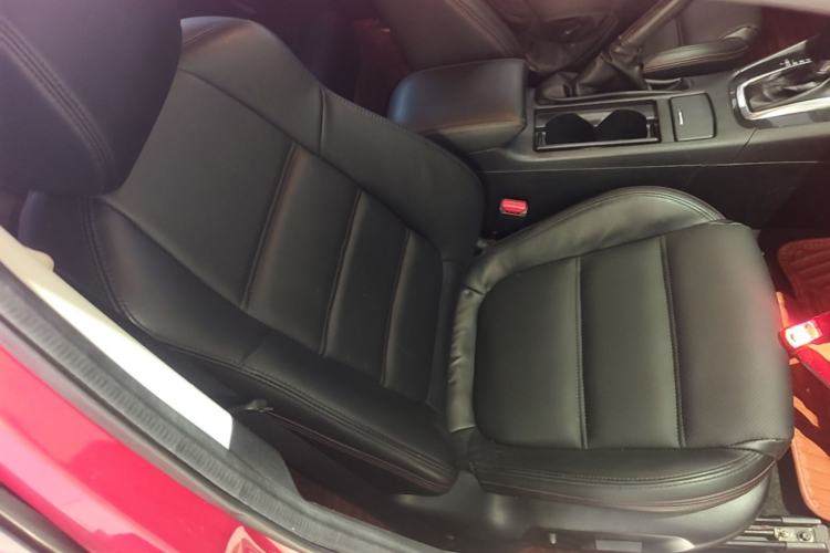 Used Mazda Atenza 2014 2.5L Blue Sky Prestige Edition Right Front Seat