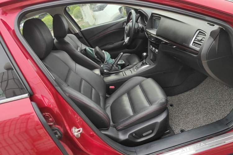 Used Mazda Atenza 2014 2.5L Blue Sky Prestige Edition Right Front Seat