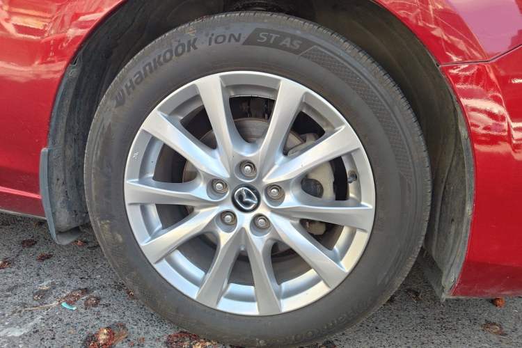 Used Mazda Atenza 2014 2.0L Blue Sky Luxury Edition Right Front Wheel Hub