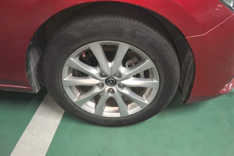Used Mazda Atenza 2014 2.0L Blue Sky Luxury Edition Right Front Wheel Hub