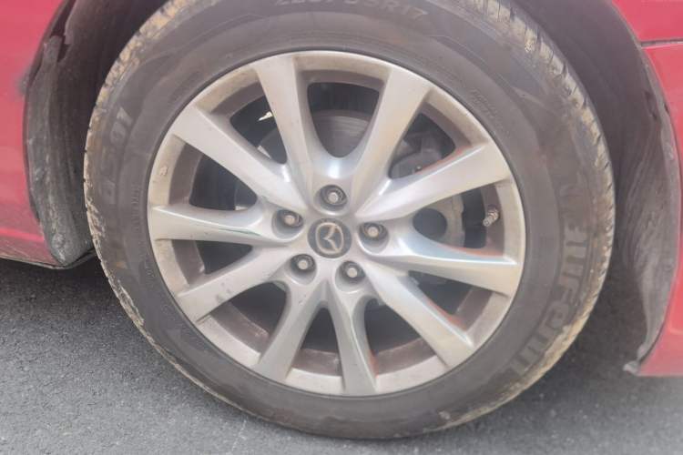 Used Mazda Atenza 2014 2.0L Blue Sky Luxury Edition Right Front Wheel Hub