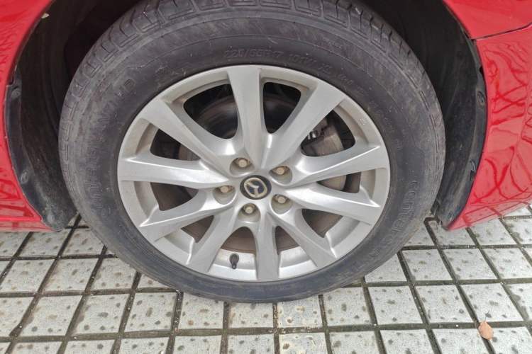 Used Mazda Atenza 2014 2.0L Blue Sky Luxury Edition Right Front Wheel Hub