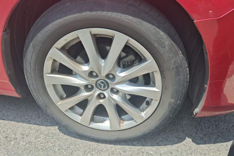 Used Mazda Atenza 2014 2.0L Blue Sky Luxury Edition Right Front Wheel Hub