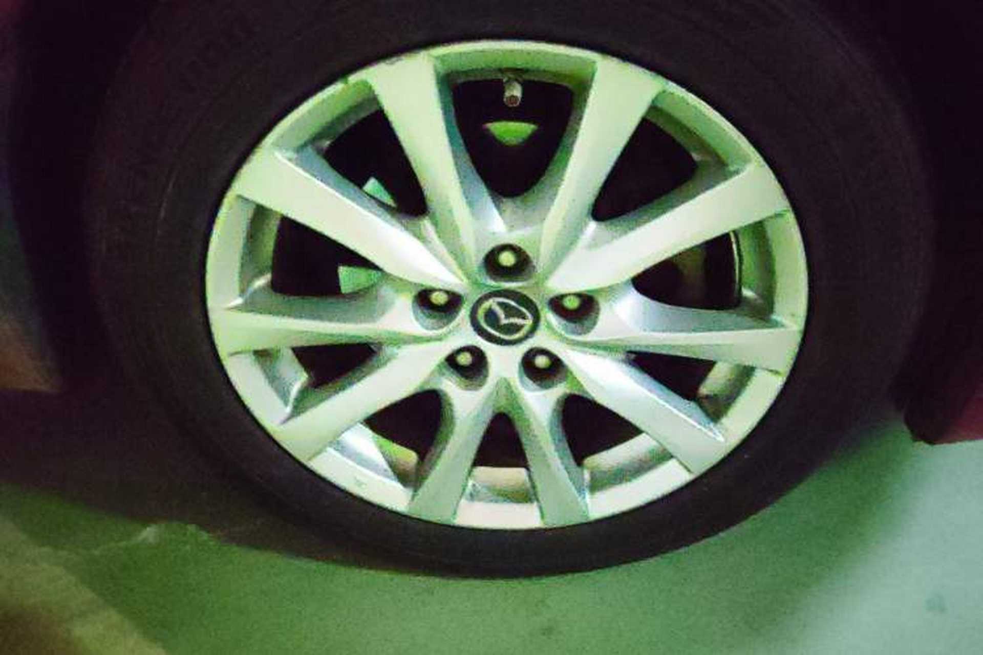 Used Mazda Atenza 2014 2.0L Blue Sky Luxury Edition Right Front Wheel Hub