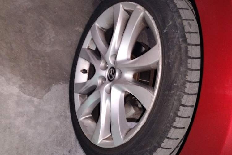 Used Mazda Atenza 2014 2.5L Blue Sky Prestige Edition Right Front Wheel Hub