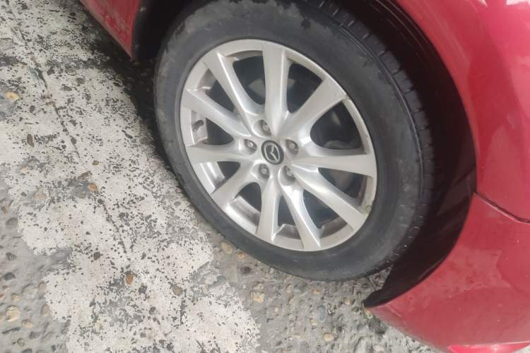 Used Mazda Atenza 2014 2.0L Blue Sky Luxury Edition Right Front Wheel Hub