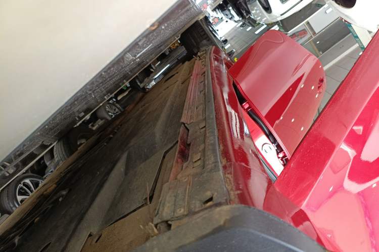 Used Mazda Atenza 2014 2.0L Blue Sky Luxury Edition Right Side Sill