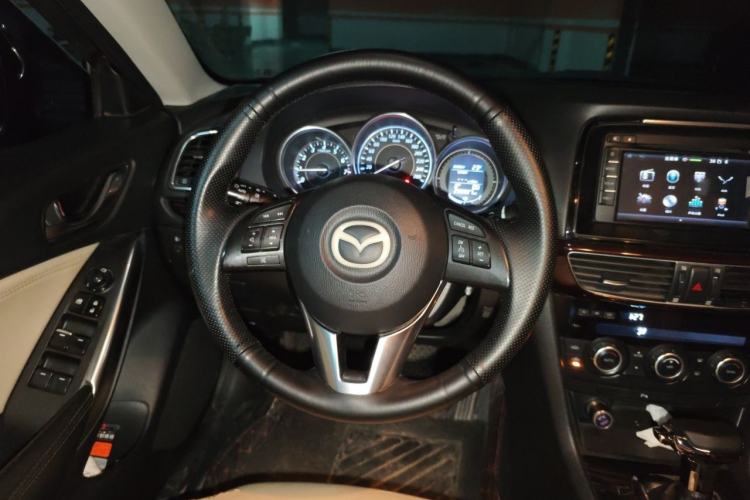 Used Mazda Atenza 2014 2.0L Blue Sky Luxury Edition Steering Wheel
