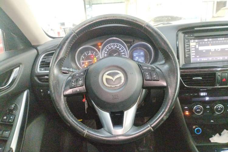 Used Mazda Atenza 2014 2.0L Blue Sky Luxury Edition Steering Wheel
