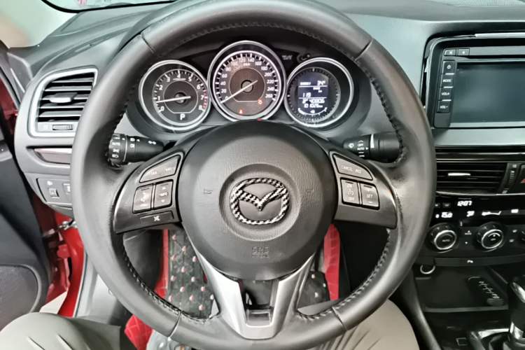 Used Mazda Atenza 2014 2.0L Blue Sky Luxury Edition Steering Wheel