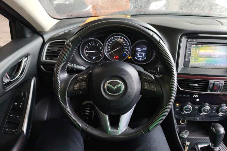 Used Mazda Atenza 2014 2.0L Blue Sky Luxury Edition Steering Wheel