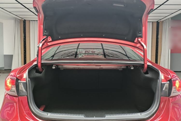 Used Mazda Atenza 2014 2.0L Blue Sky Luxury Edition Trunk
