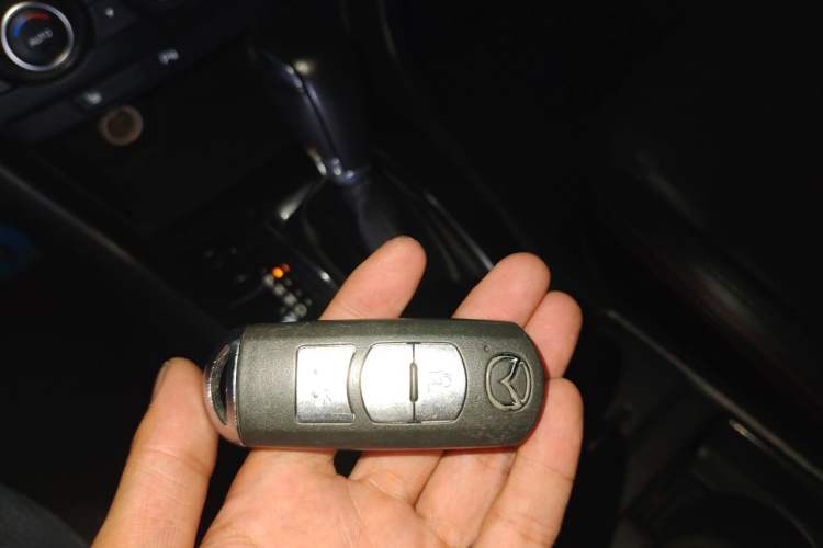 Used Mazda Atenza 2014 2.5L Blue Sky Prestige Edition Vehicle Key